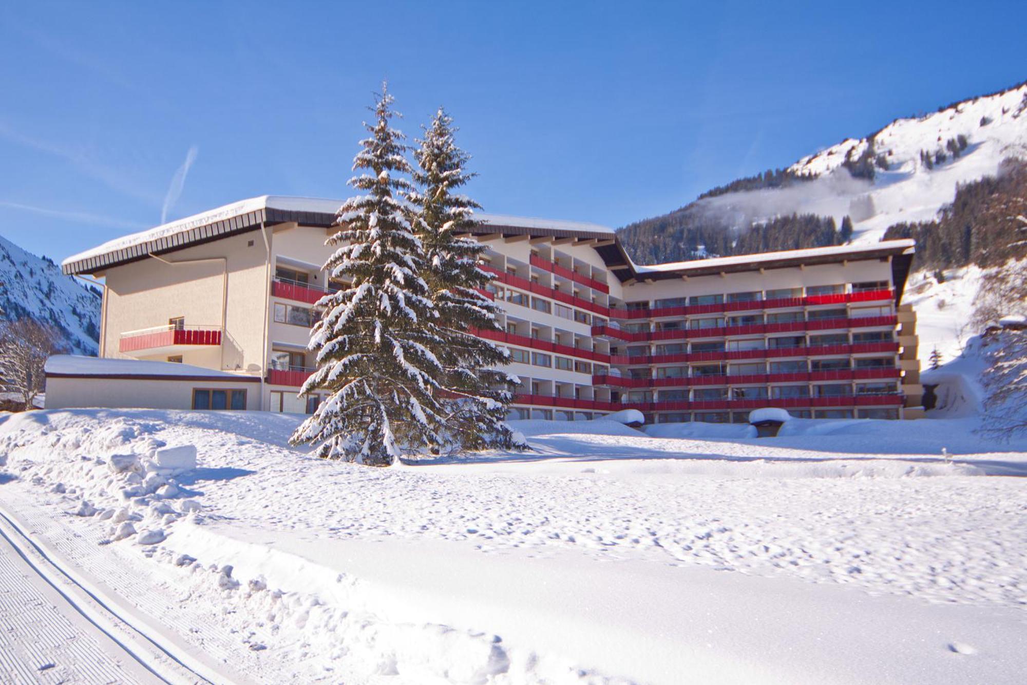 Aparthotel Kleinwalsertal Mittelberg Exterior foto