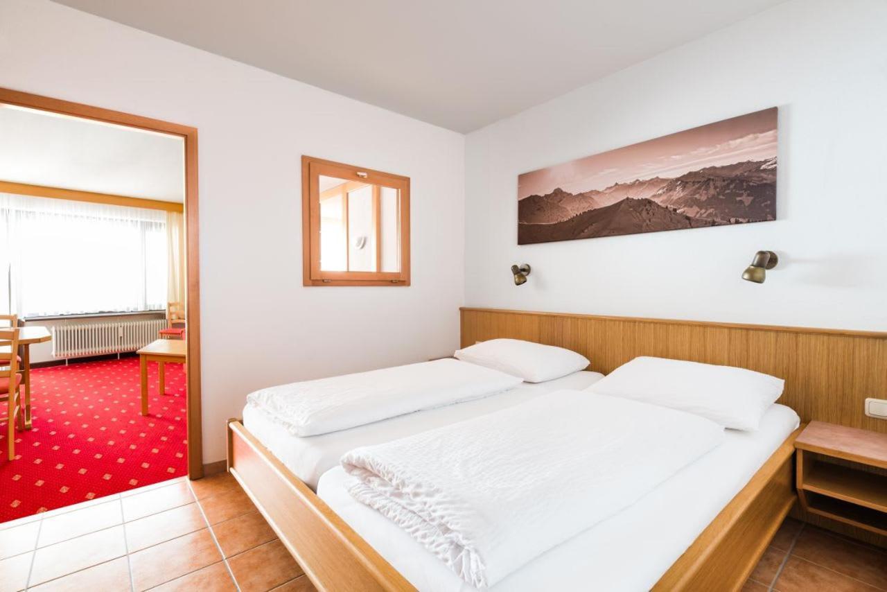 Aparthotel Kleinwalsertal Mittelberg Exterior foto
